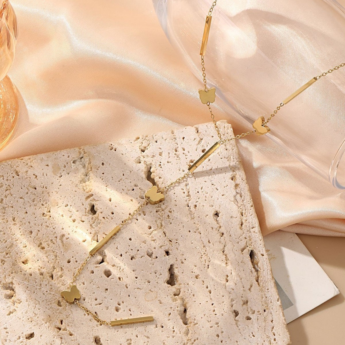 Helios Flutter Y-necklace