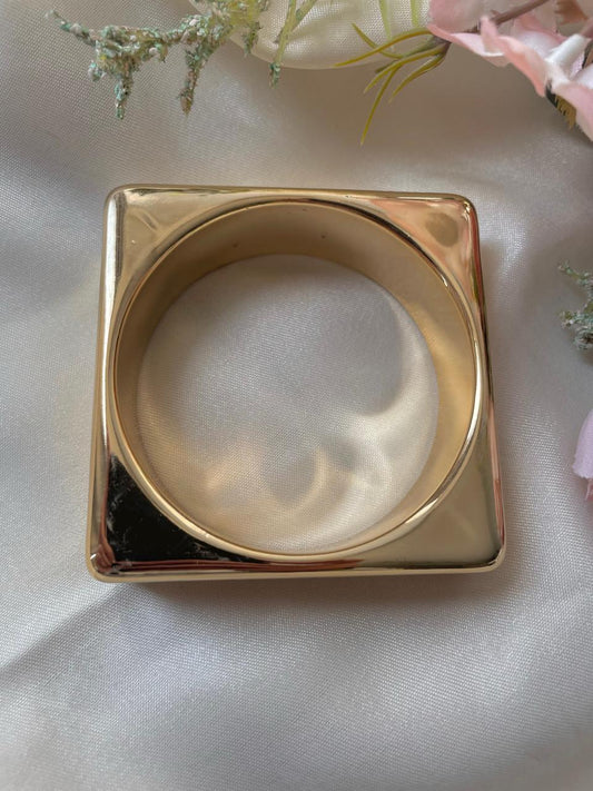 Slaycation Golden Bangle