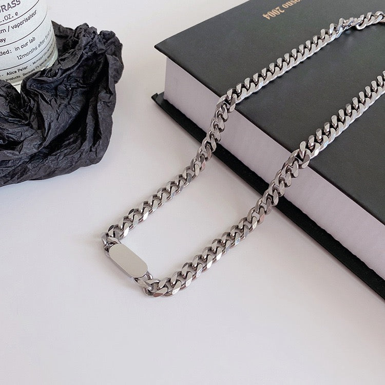 Clunky Silver Unisex Chain Necklace