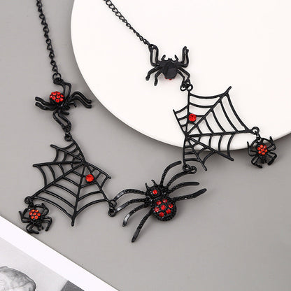 Creeping Spiders Necklace