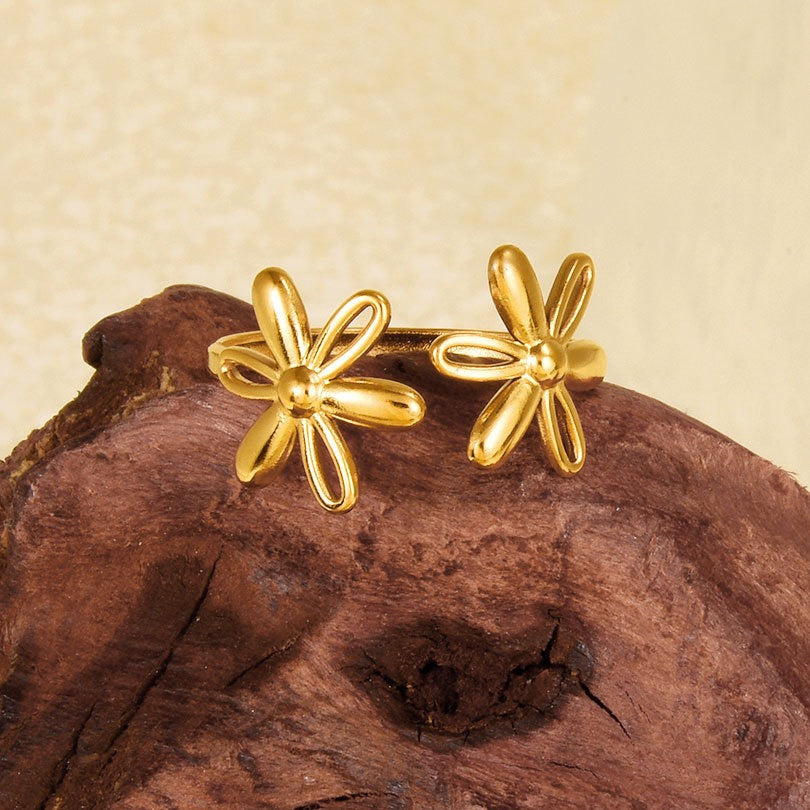Everbloom Gold Ring