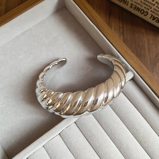 Silver Slay Twisted Handcuff