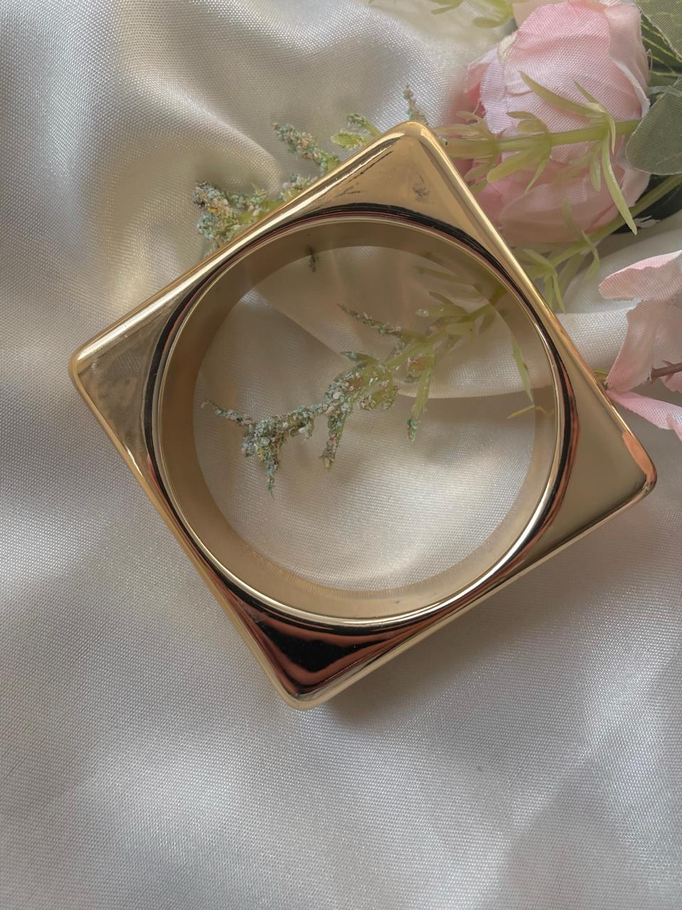 Slaycation Golden Bangle