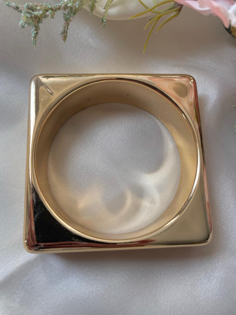 Slaycation Golden Bangle
