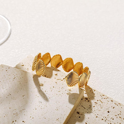 Shell Handcuff